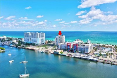 Comprar apartamento en Crystal Tower 809