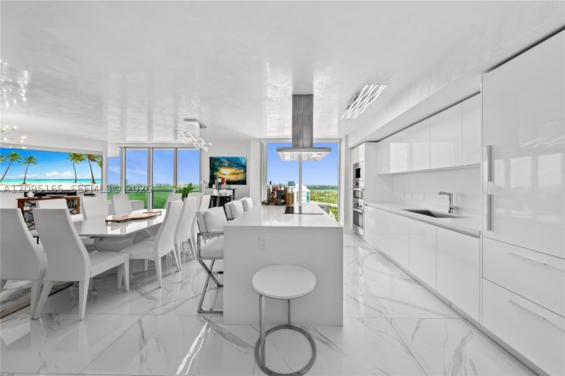 Alquiler de apartamento en Parque Towers at St. Tropez 5-2302