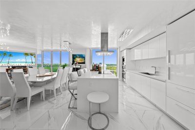 Alquiler de apartamento en Parque Towers at St. Tropez 5-2302