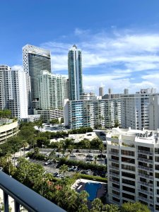 Comprar apartamento no Costa Bella Brickell 1702