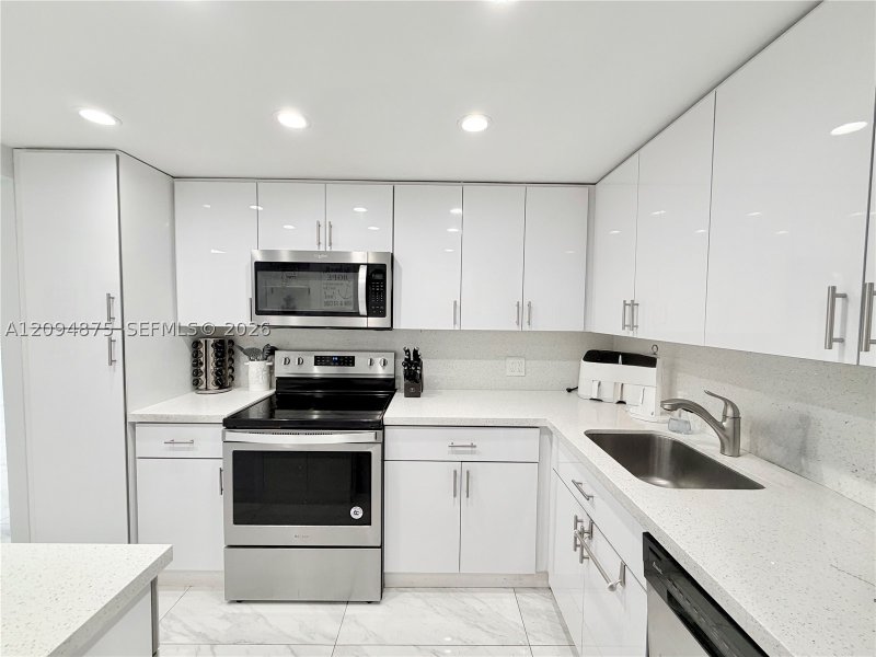 Alquiler de apartamento en Valencia at Quadomain 605