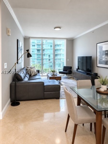Comprar apartamento no Brickell on the River North 4118