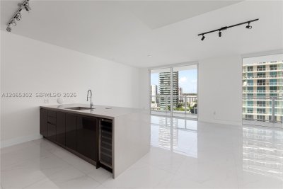 Comprar apartamento en The Bond 1409