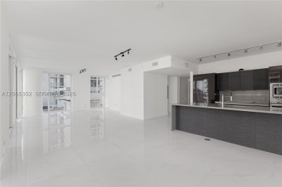 Comprar apartamento en The Bond 1409