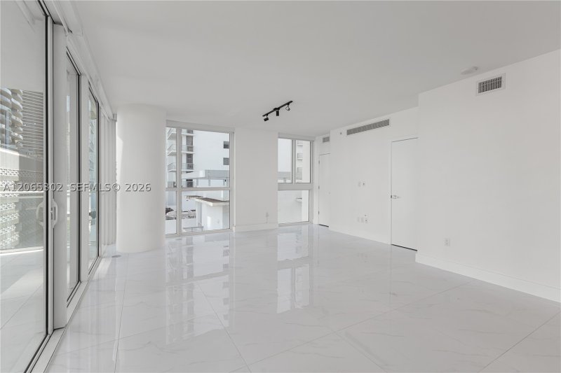 Condo for sale at The Bond 1409