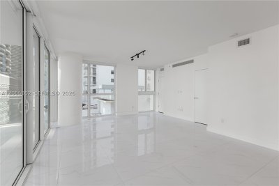 Comprar apartamento en The Bond 1409