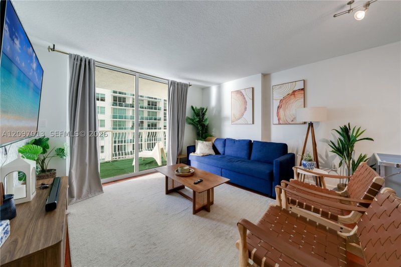 Condo for sale at The Club At Brickell Bay 1705