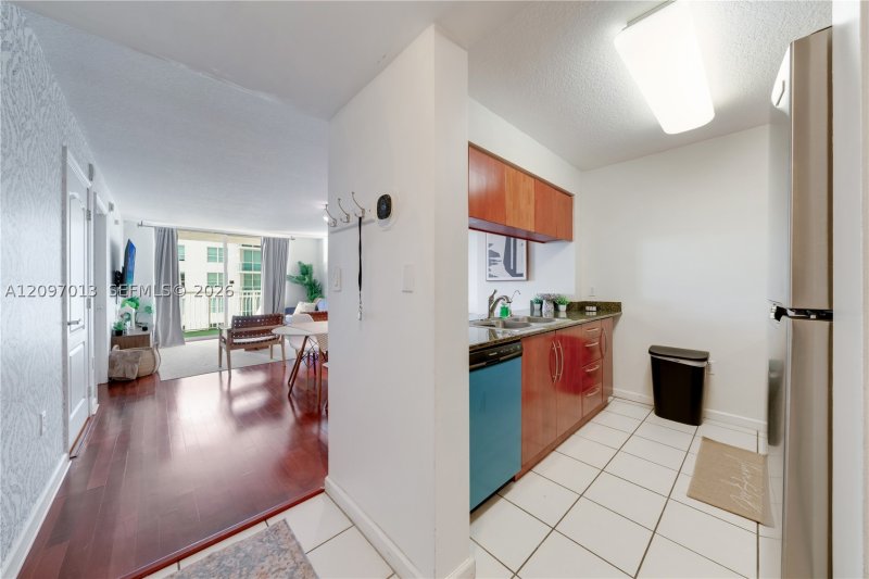Condo for sale at The Club At Brickell Bay 1705