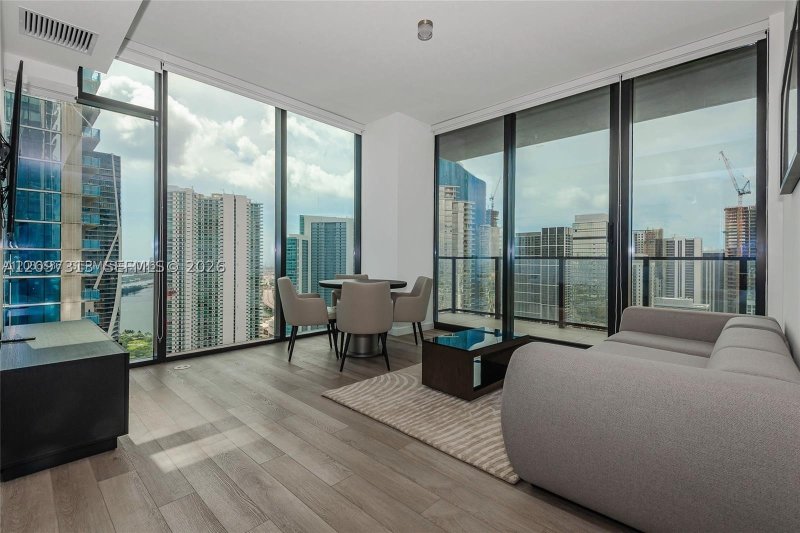 Alquiler de apartamento en E11EVEN Hotel & Residences 4404