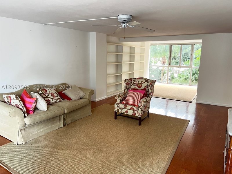 Property photo # 4