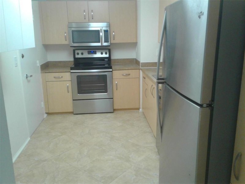 Aluguel de apartamento no Carlisle On The Ocean 709