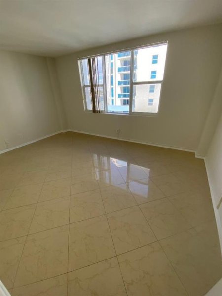 Aluguel de apartamento no Carlisle On The Ocean 709