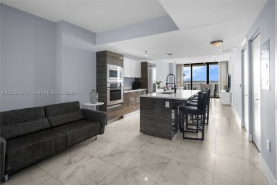 Icon Bay Apt #1104