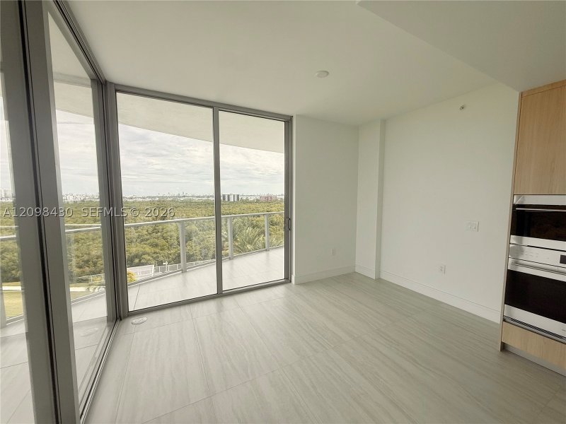 Aluguel de apartamento no One Park Tower by Turnberry 901