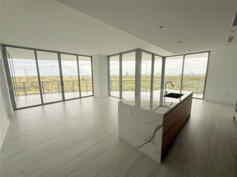Aluguel de apartamento no One Park Tower by Turnberry 901