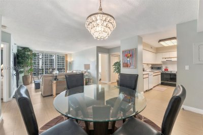 Comprar apartamento no Mystic Pointe 300 903