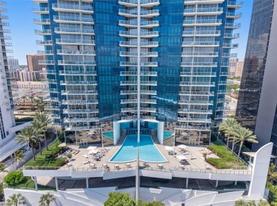 Comprar apartamento en Jade Ocean 803