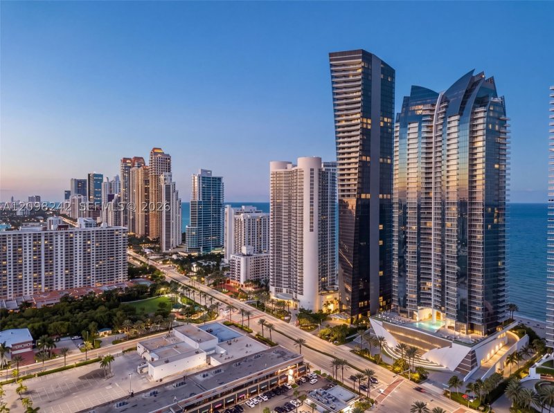 Comprar apartamento en Jade Ocean 803