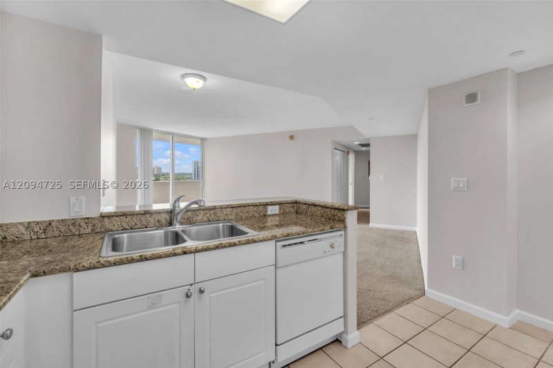 Comprar apartamento en Turnberry On The Green 506