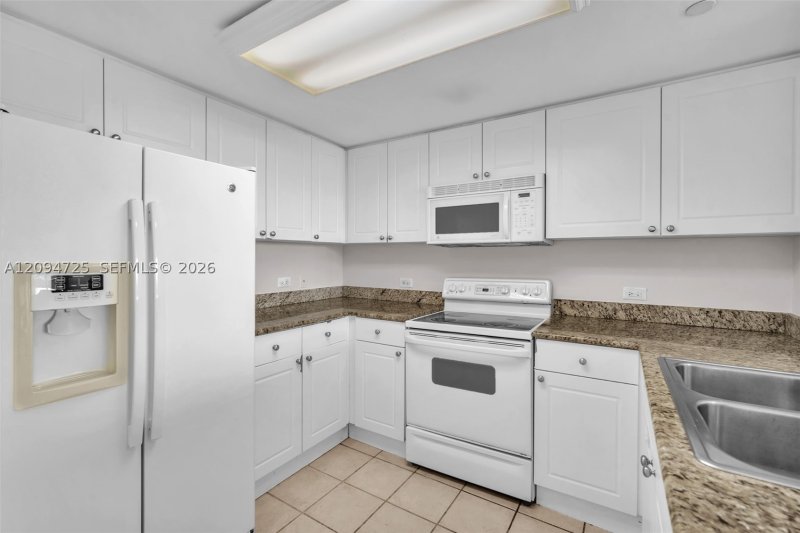 Comprar apartamento en Turnberry On The Green 506