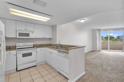 Comprar apartamento en Turnberry On The Green 506