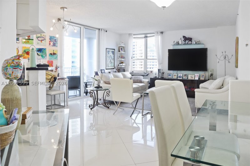 Condo for sale at Courvoisier Courts 2309