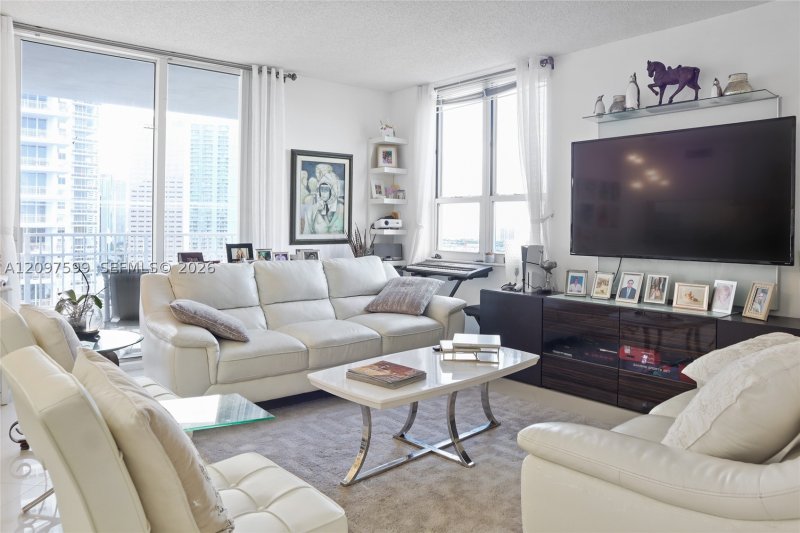 Condo for sale at Courvoisier Courts 2309