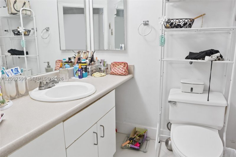 Condo for sale at Courvoisier Courts 2309
