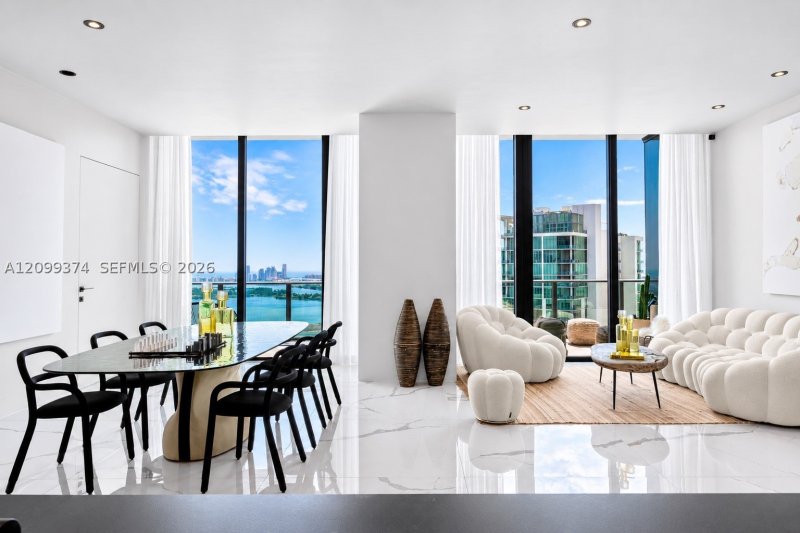 Alquiler de apartamento en Paraiso Bay Miami UPH5302