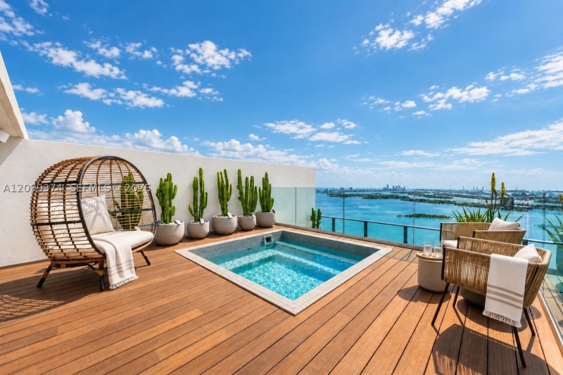 Alquiler de apartamento en Paraiso Bay Miami UPH5302