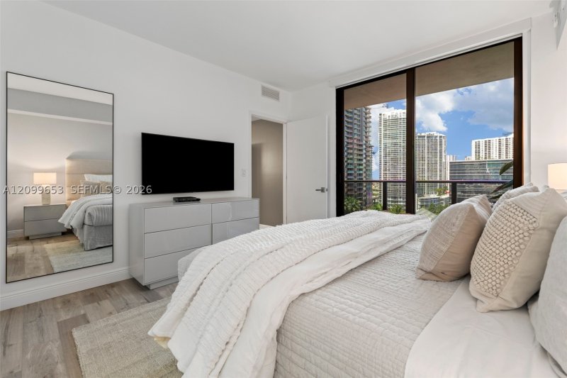 Alquiler de apartamento en Brickell Heights East 1708