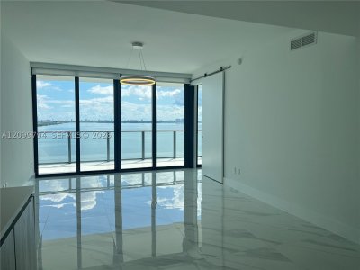Comprar apartamento en One Paraiso 1205