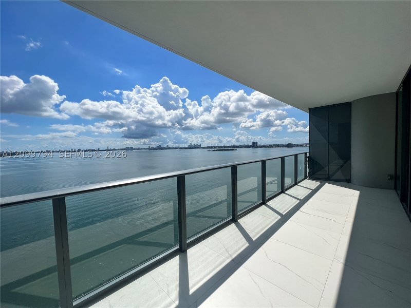 Condo for sale at One Paraiso 1205