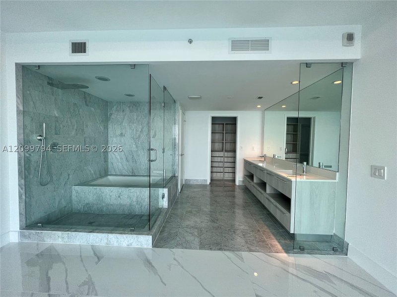 Condo for sale at One Paraiso 1205
