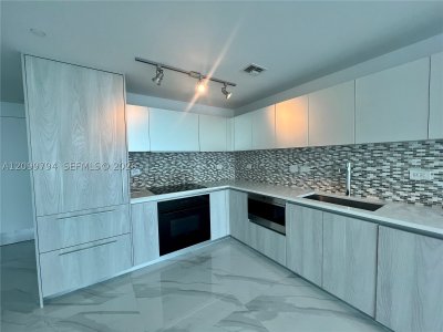Comprar apartamento en One Paraiso 1205