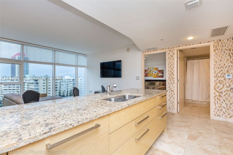 Aluguel de apartamento no Beach Club Two 1107