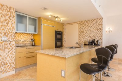 Aluguel de apartamento no Beach Club Two 1107