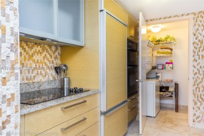 Aluguel de apartamento no Beach Club Two 1107