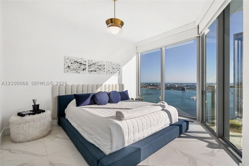 Aluguel de apartamento no Biscayne Beach 3509