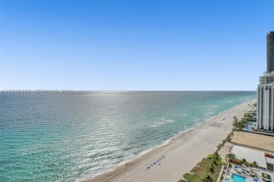 Comprar apartamento no Residences by Armani / Casa 2001