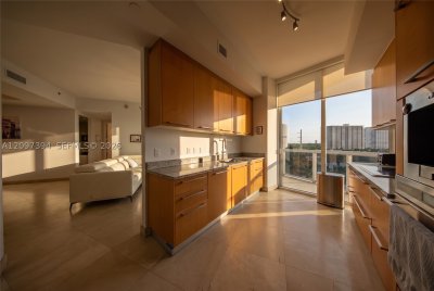 Comprar apartamento en Trump Tower Two 405