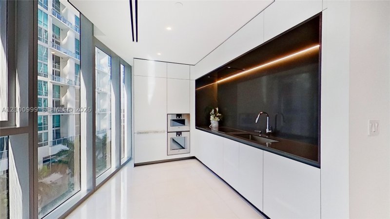 Comprar apartamento en Aston Martin Residences 506E