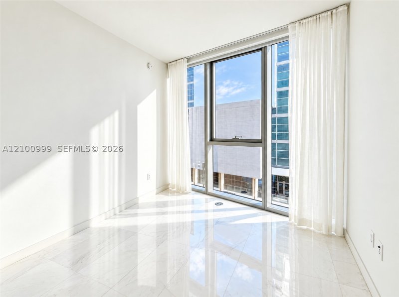Comprar apartamento en Aston Martin Residences 506E