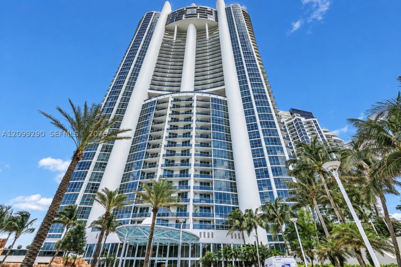 Condo for sale at Trump Palace 602