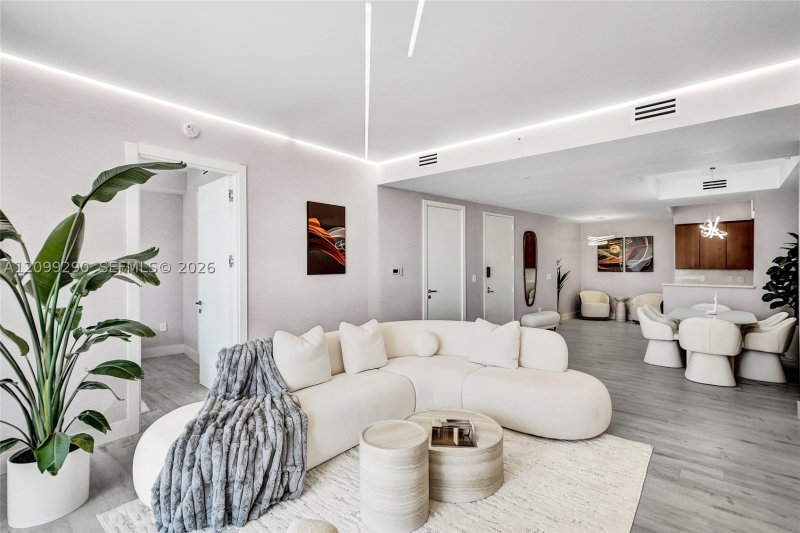 Condo for sale at Trump Palace 602