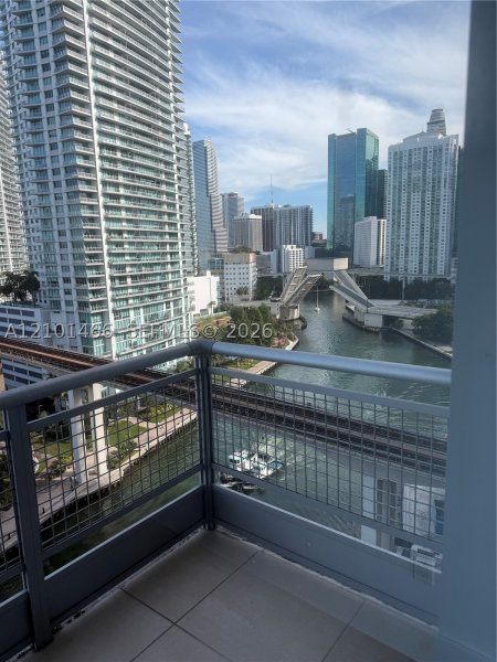 Aluguel de apartamento no Neo Vertika Brickell 1703