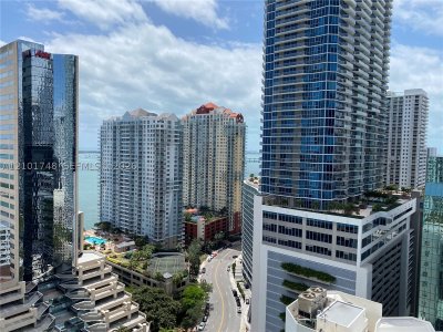 Aluguel de apartamento no The Plaza Tower II 2508