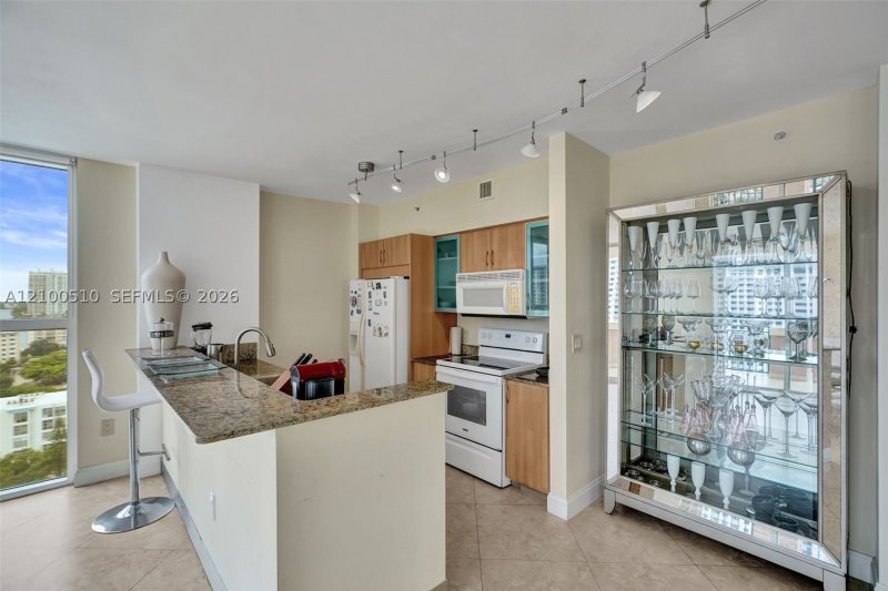 Property photo # 7
