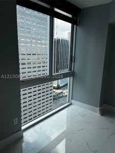 Comprar apartamento no One Miami West Tower 3500
