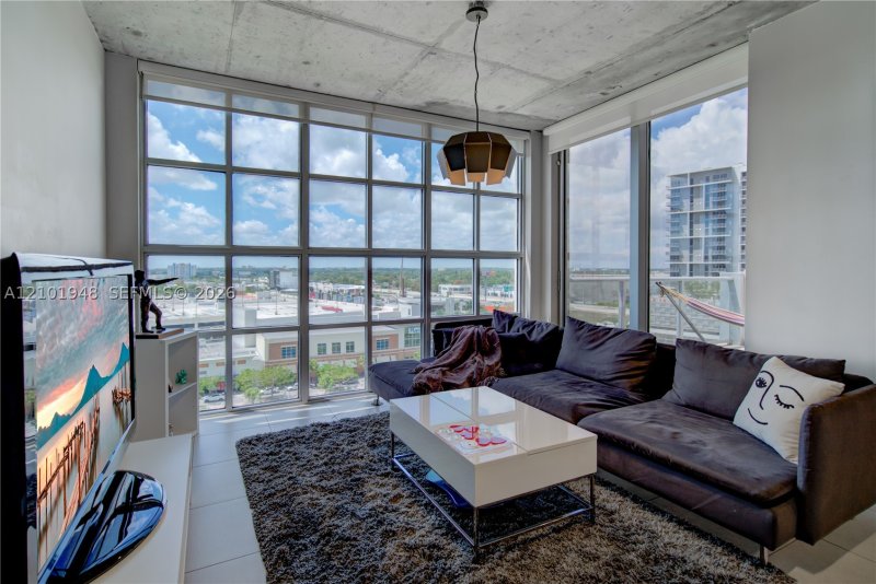 Condo for sale at Midtown Miami 2 PM05